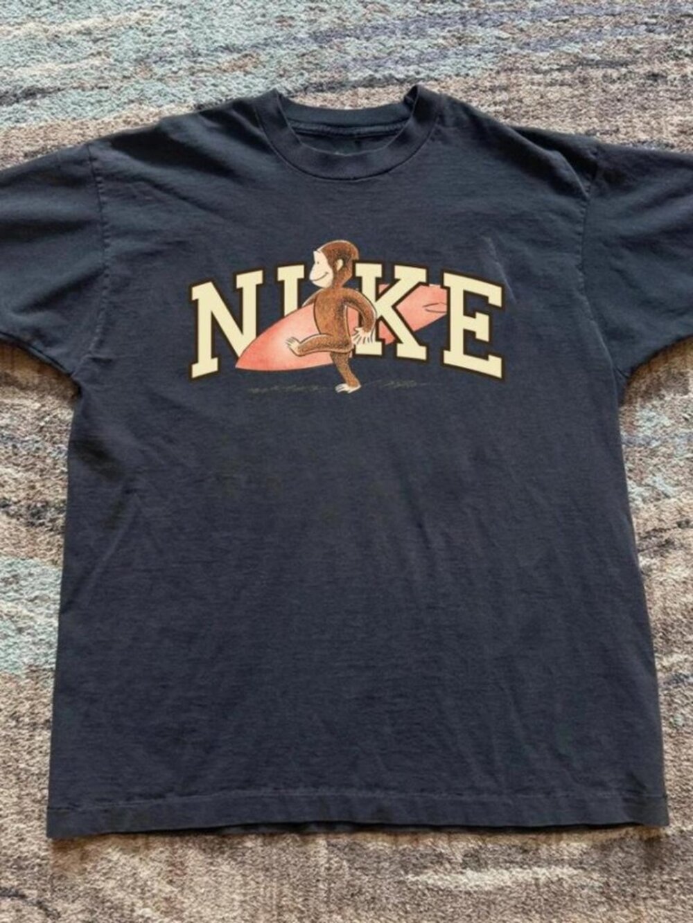 Gildan Men' Black T-shirt